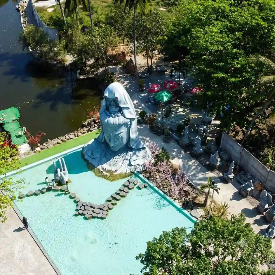 Lịch trình Cánh Bắc Phú Yên 1 ngày: Khám phá Gành Đá Đĩa - Nhà thờ Mằng Lăng