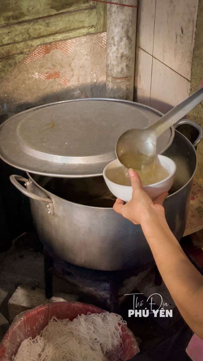 Bánh Canh Cô Hồng