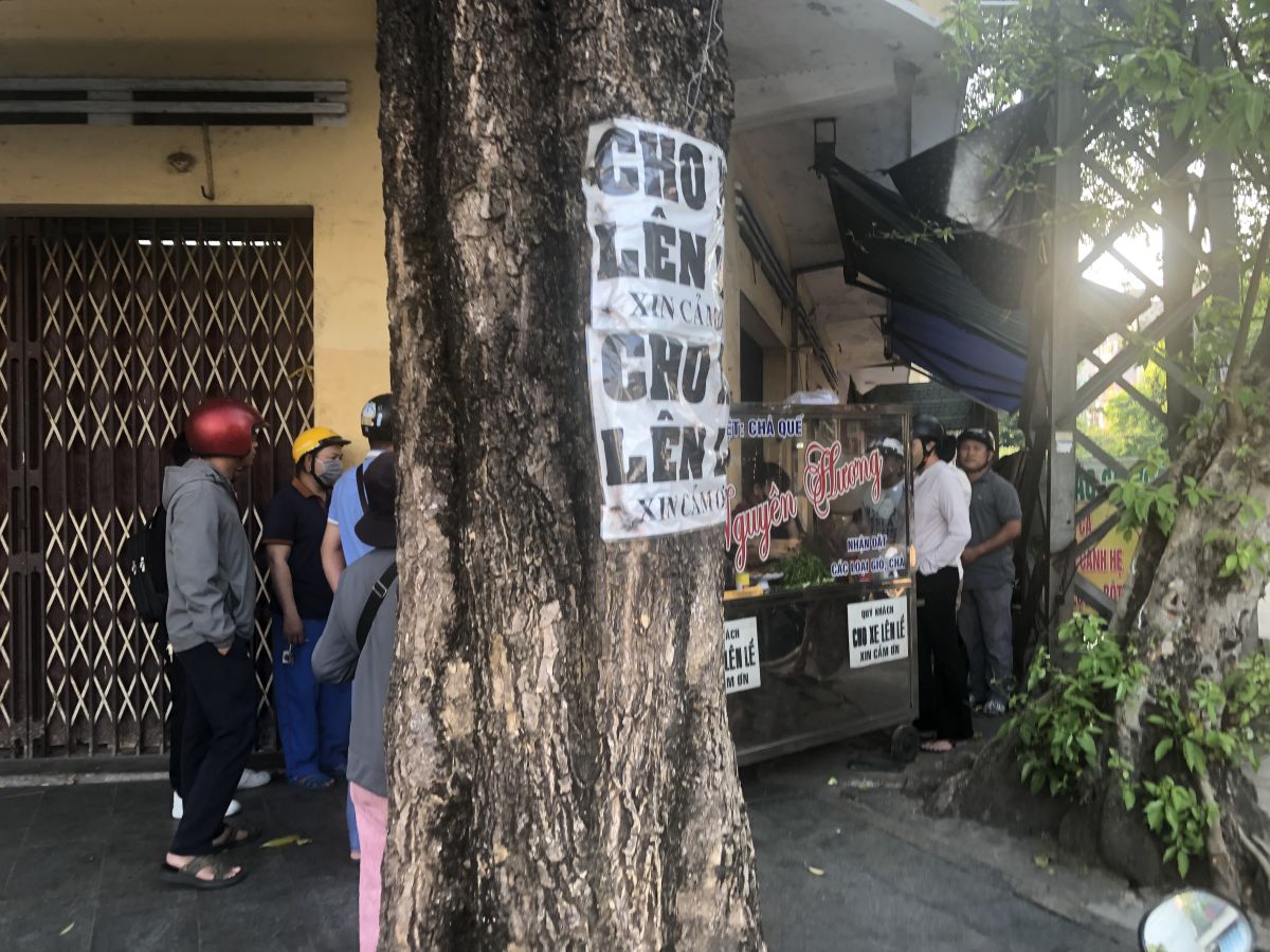Bánh Mì Chả Ngã 5