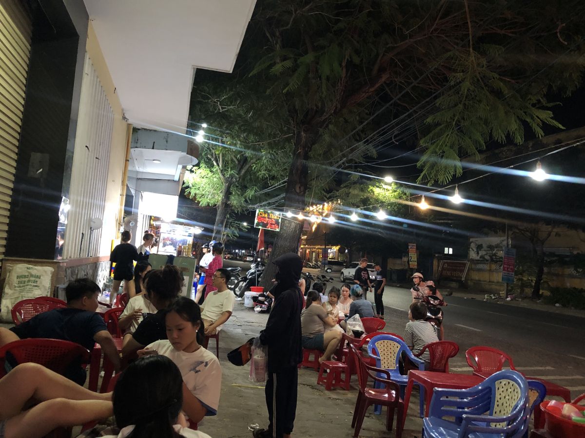 Chè Thái Quỳnh Anh
