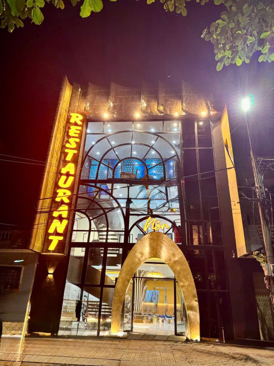 Nón Restaurant Cn2